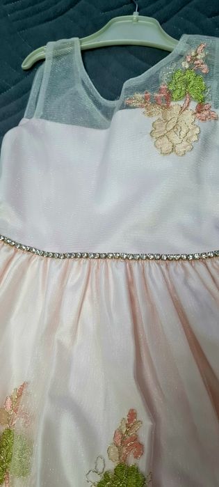 Продам очень красивое платье.