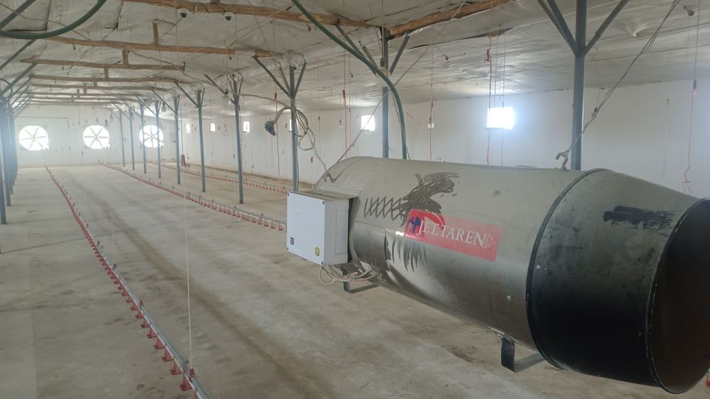 Tayyor biznes sotiladi. Broiler boqish uchun. 24 sotx  Bino 6 sotx