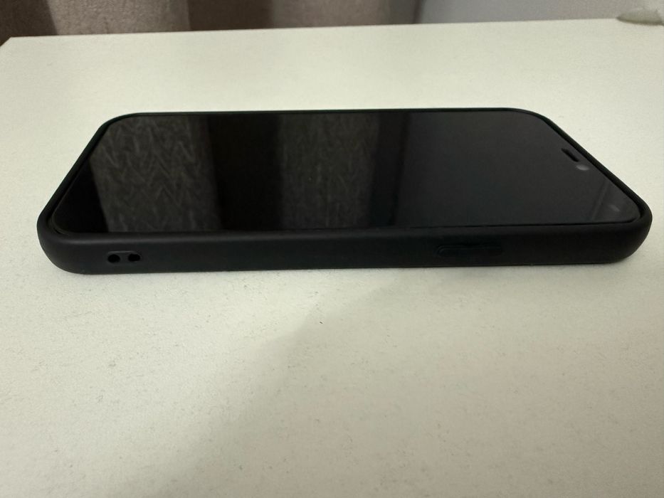 Продам Айфон 12 pro