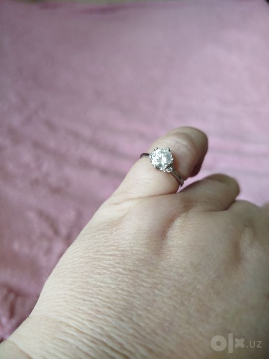 Новое серебряное кольцо.