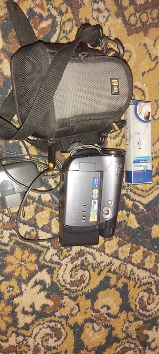 Samsung dvd camera recorder vp-dc171w