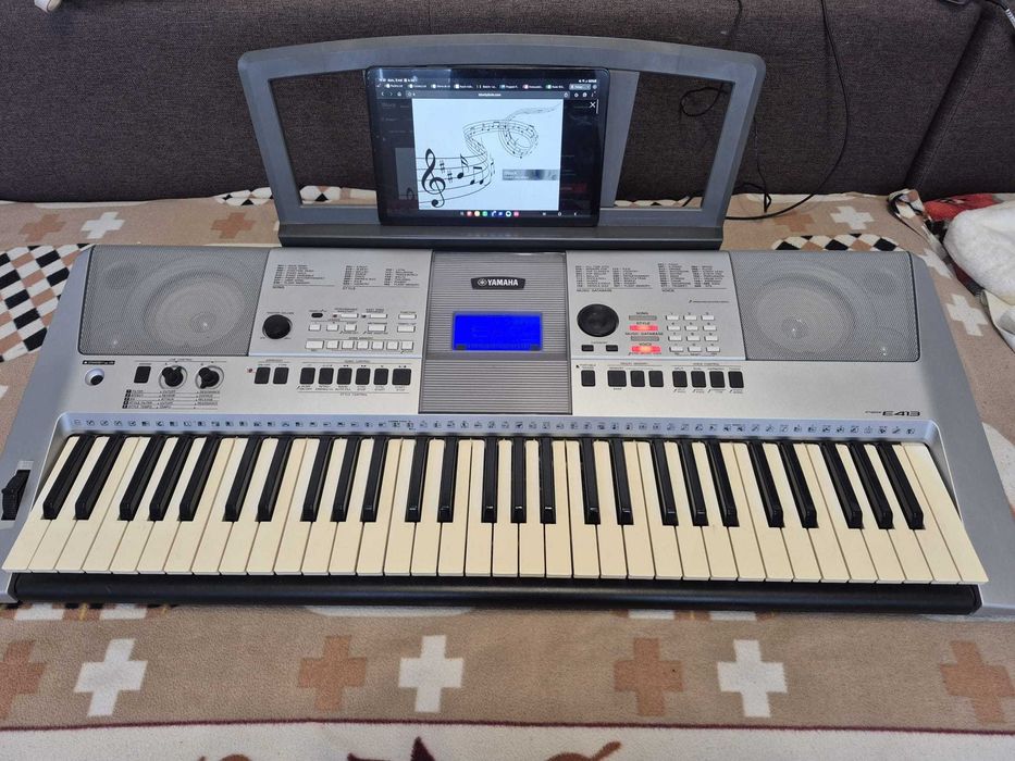 Vand Orga Yamaha PSR-E413