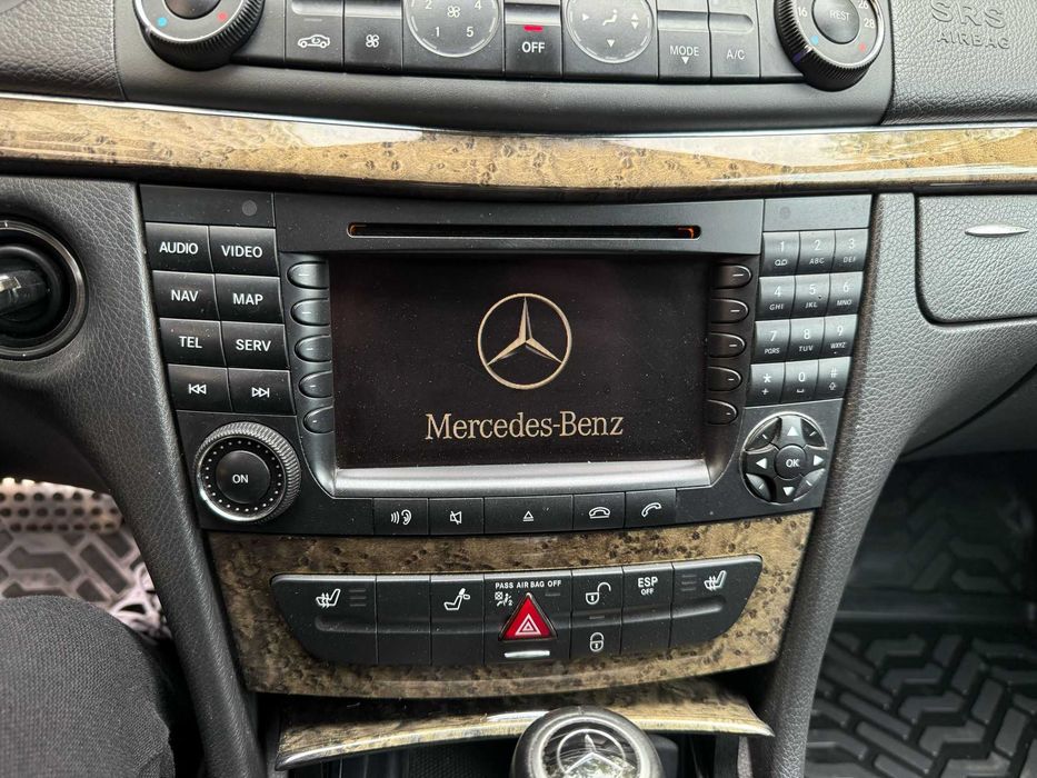 MERCEDES-BENZ E-Class 2005 — imagine 4