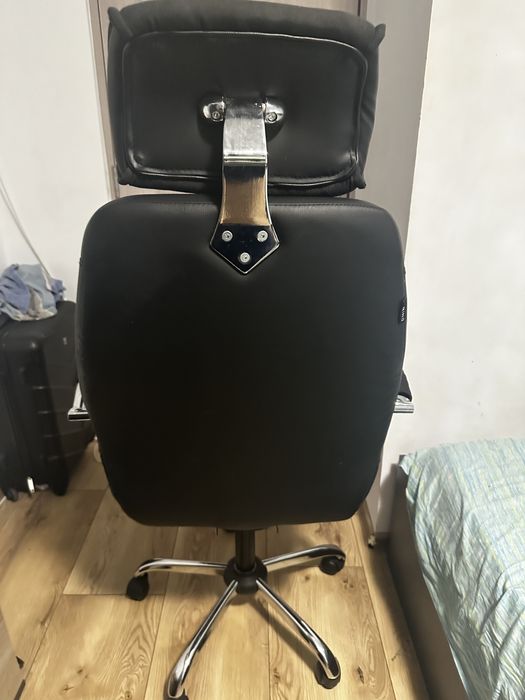Vand scaun de birou ergonomic kring walter, cu tetiera, stofa+piele ecologica, negru
