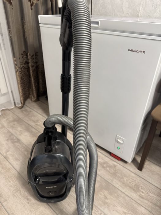 Продам пылесос samsung