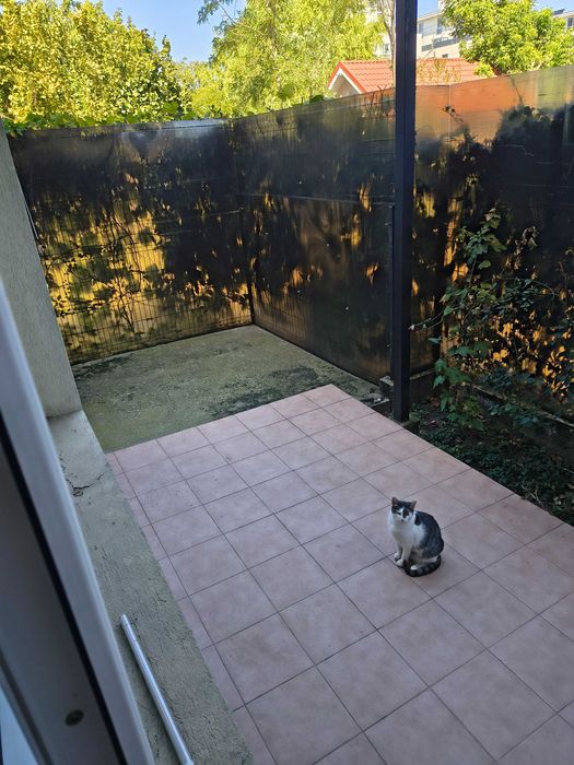 Vând apartament 2 camere în imobil casă/vilă