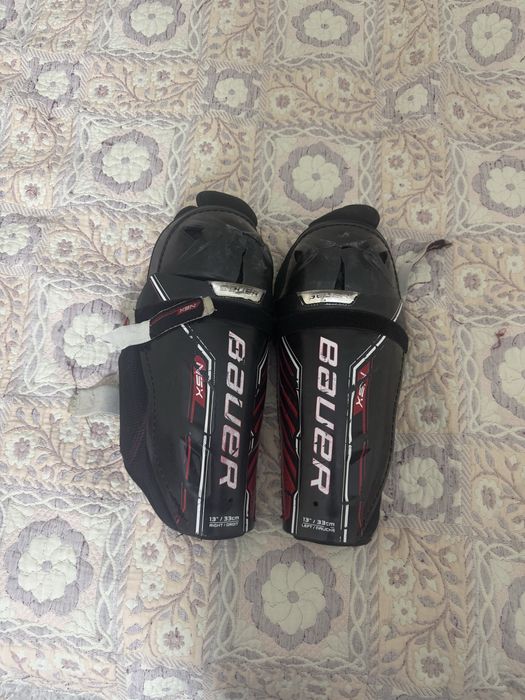 Продам щитки хоккейные