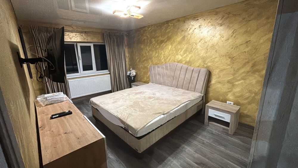 3 camere decomandate in Doja