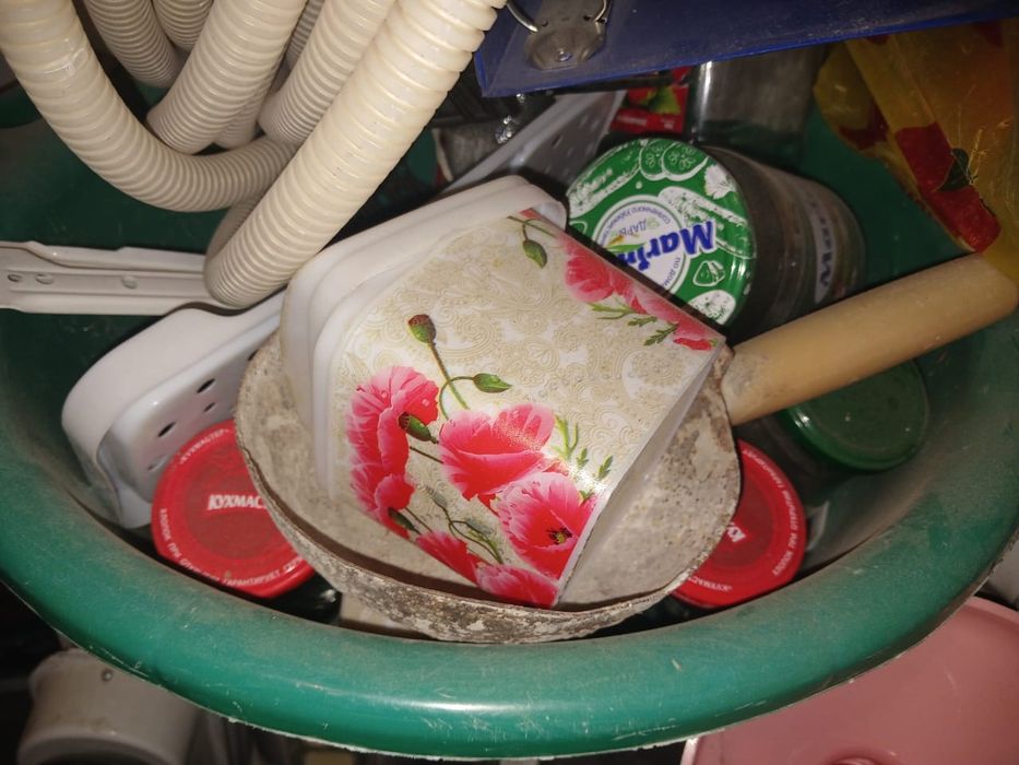 Банки разный .посуда