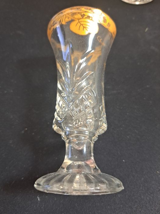 Продам рюмки.                                  .