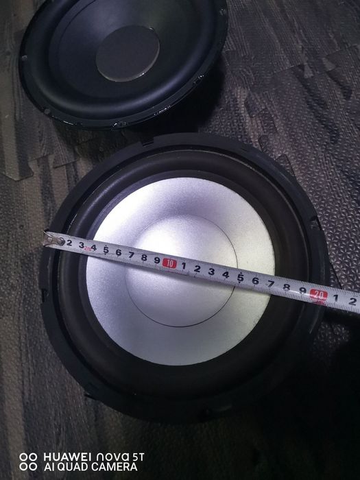 Difuzoare de bass. 20cm. Akai