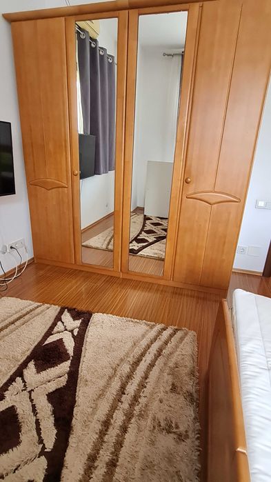 Vand  dormitor din lemn