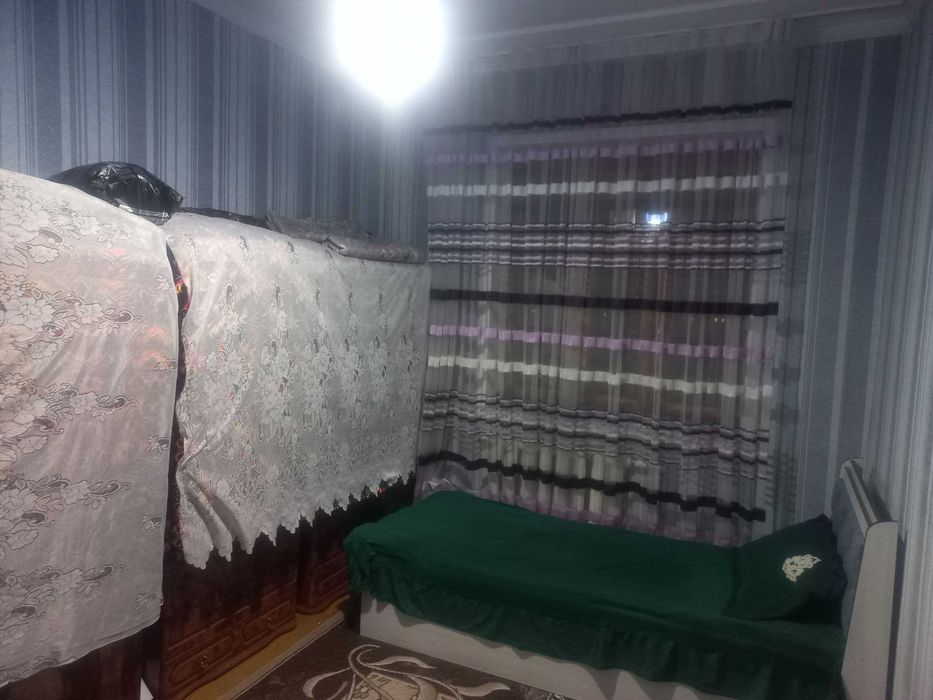 Продаётся квартира в мирабаском районе ул чехова  115кв .5 ком