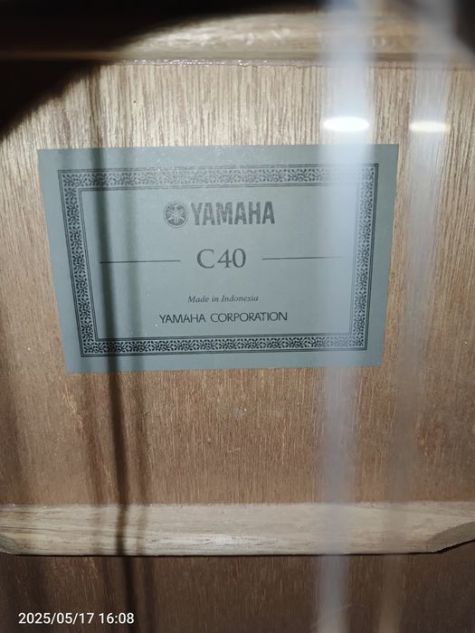 Акустическая гитара Yamaha C40
