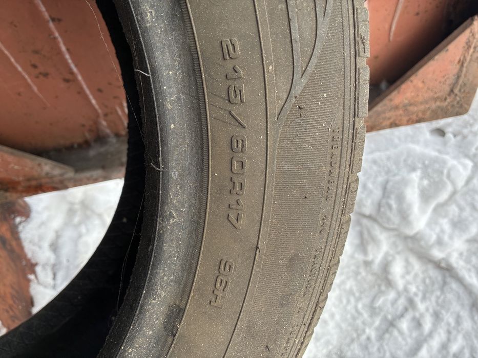 Резина летния Goodyear 215/60/17