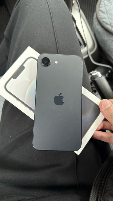 iPhone 16e 128 GB Black