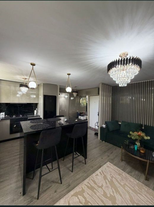 Vand apartament 2 camere situat pe str. George Fotino, langa Facultatea de Drept