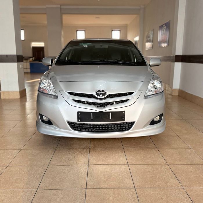 Tayotta Yaris Сотилади