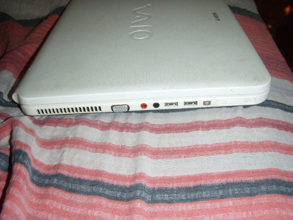 Laptop Sony VGN-NS21S PCG-7151M Intel T6400 2Ghz/4/320Gb, bat nu tine