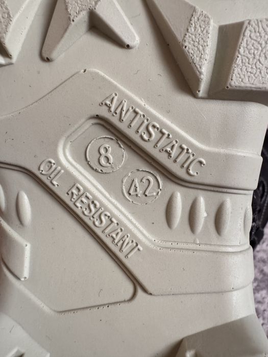 Спецобувь зимняя и летняя