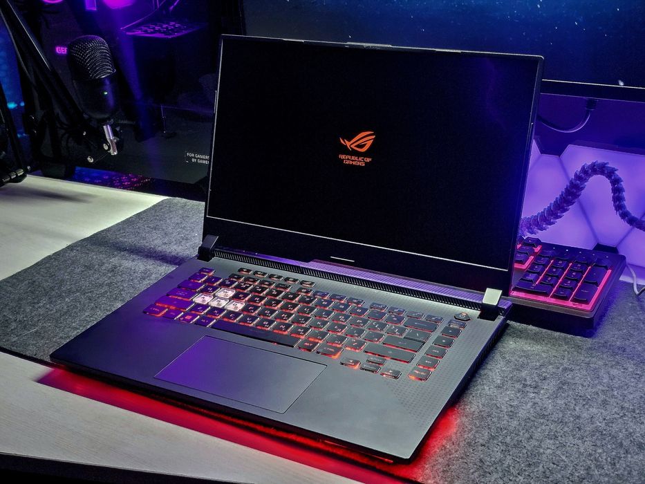 Asus rog strix g513qe