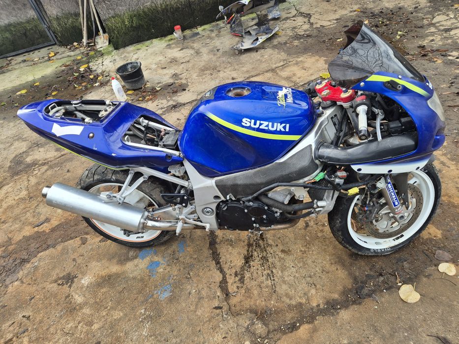 Piese suzuki gsxr k1/600