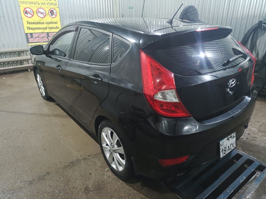 Хюндай акцент 2012