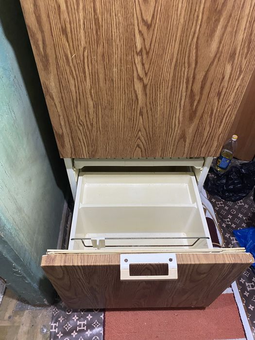 Бытовая техника холодильник