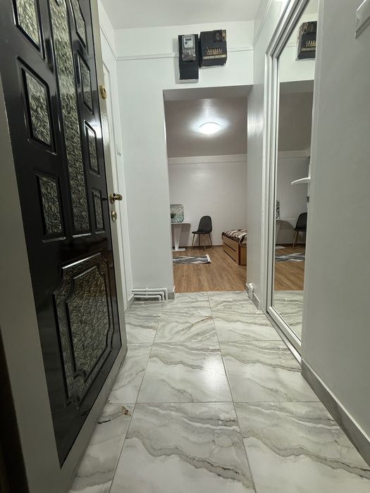 Închiriez ap 1 cameră parter obor