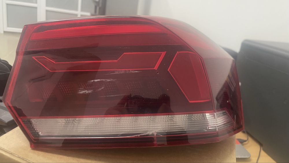 Заднаяя фара поло