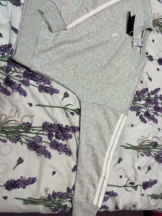 Долница и суичър , нови с етикети