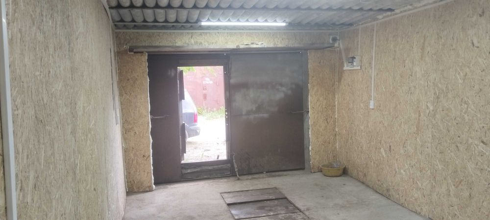 Продам гараж старый город карьер