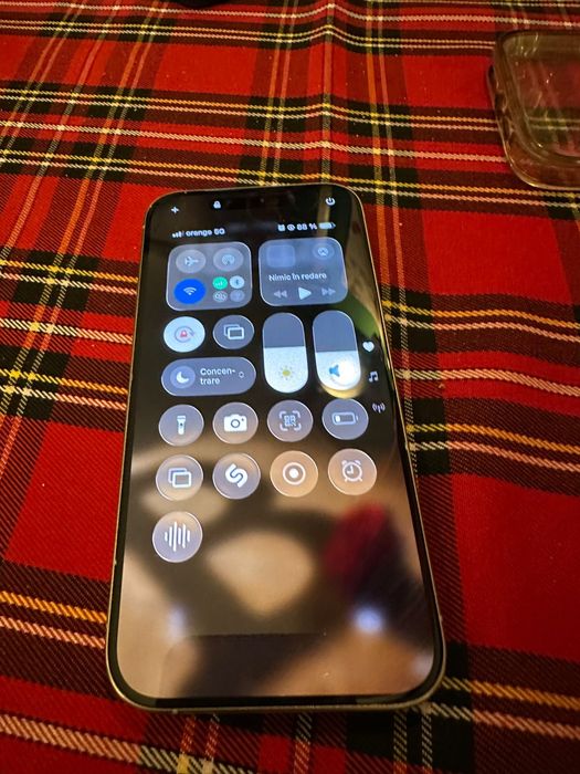 vand iphone 15 pro Titanium 128gb