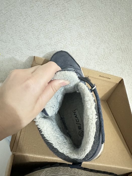 Продам ботинки\кроссовки на теплую зиму