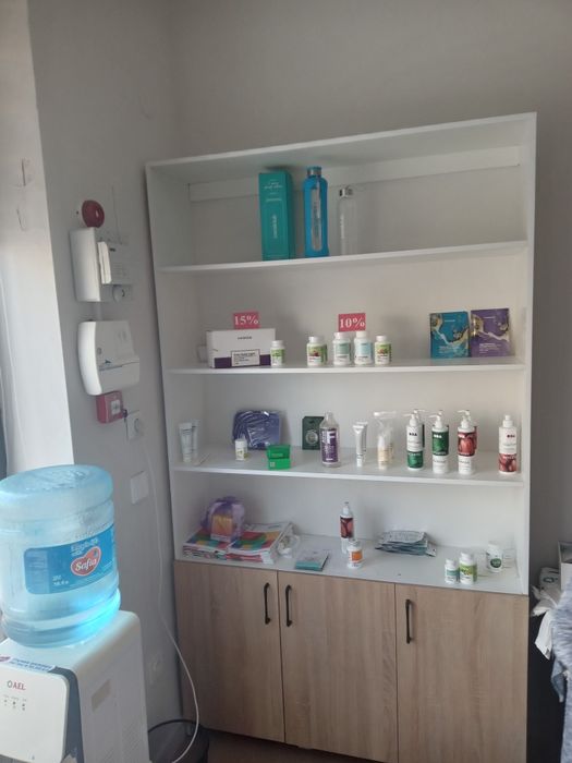 Шкаф ветрина.срочно