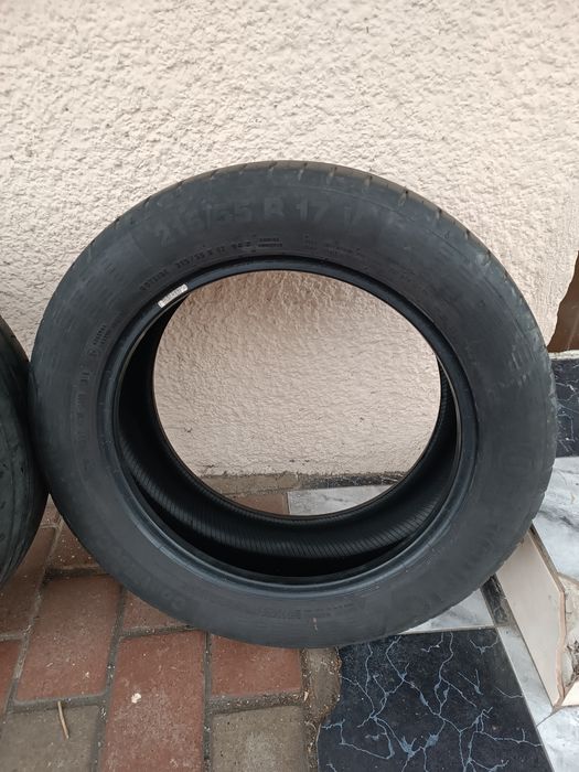 Vând anvelope Continental 215/55 R17