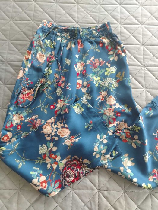 Дамски панталони на ZARA