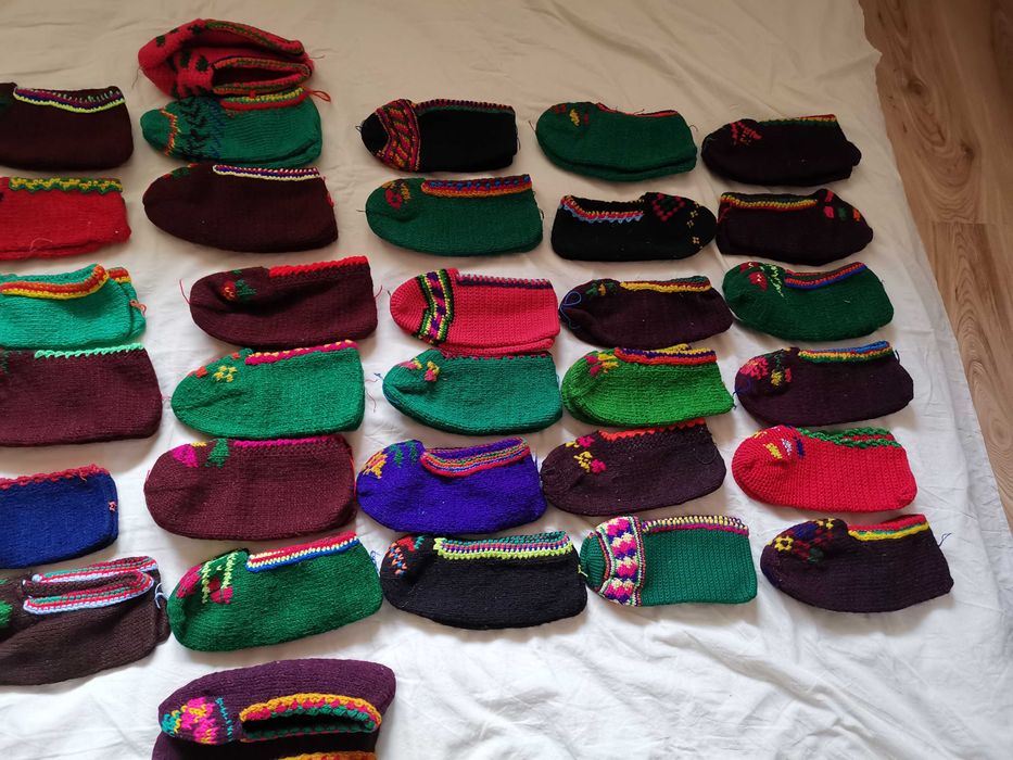 Уникални ръчно плетени терлици