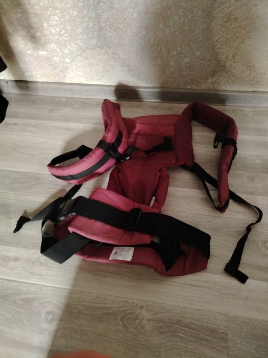 Продам кенгуру в хорошем состоянии