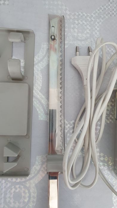 Нож электрический новый