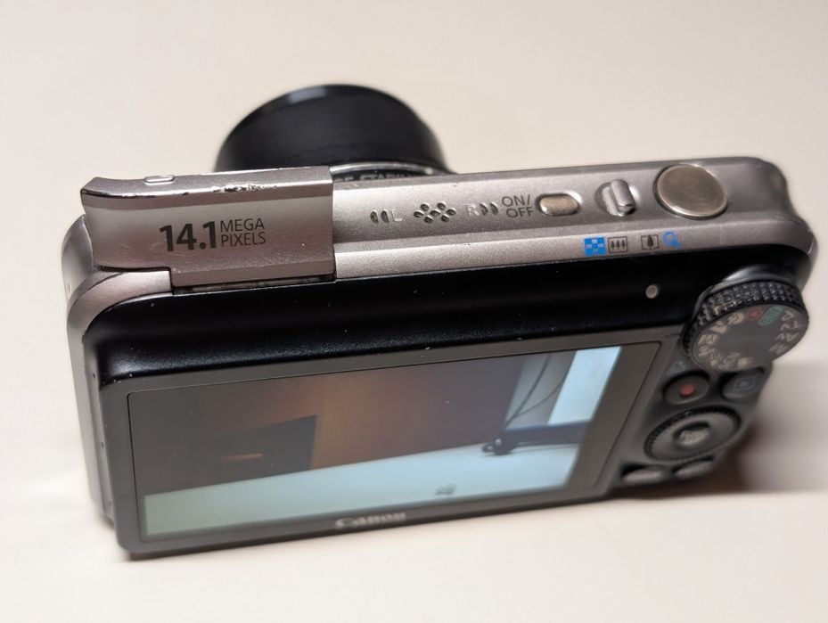 Apart Foto Canon SX 210 IS  Canon PowerShot 3150