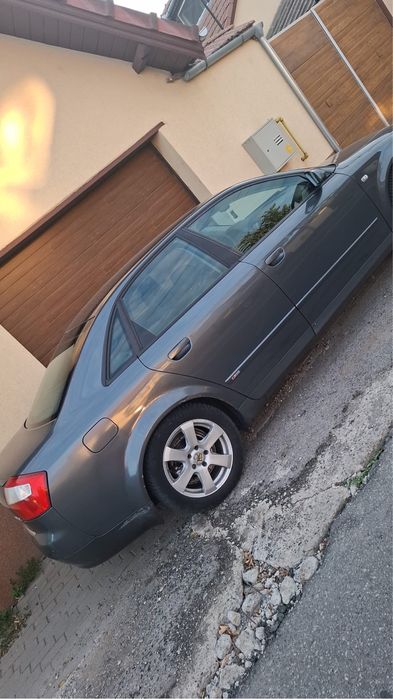 AUDI A4 2001 — imagine 3
