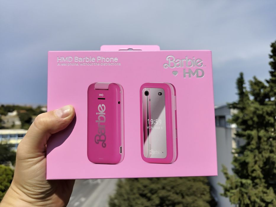 Новый HMD Barbie Phone • Телефон •