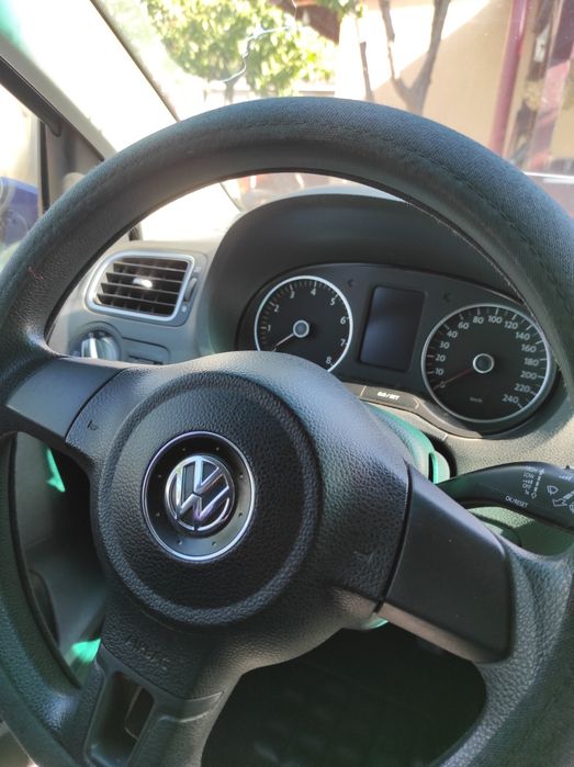 Volkswagen Polo 6R 1.2TSI ofer raport car vertical