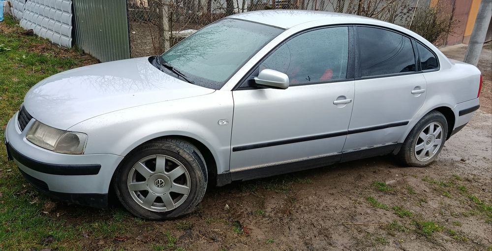 Vând PASSAT sau schimb cu ceva mai mic