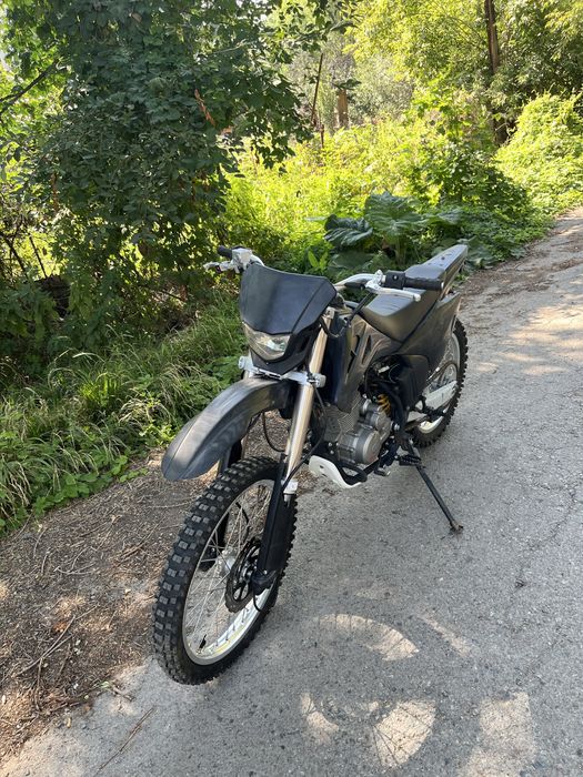 Продам мотоцикл 250сс