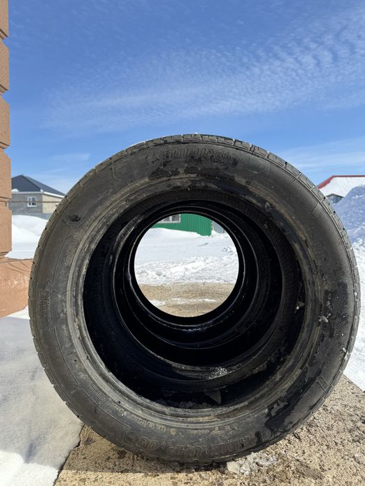 235/50/R18 летние покрышки