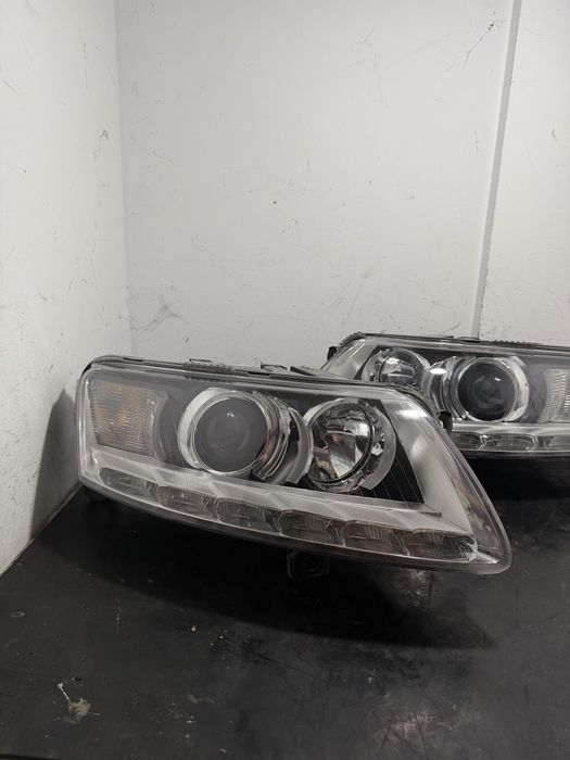 Far dreapta Audi A6 C6 Facelift far stanga Audi A6 C6 facelift faruri Audi a6 C6 facelift xenon