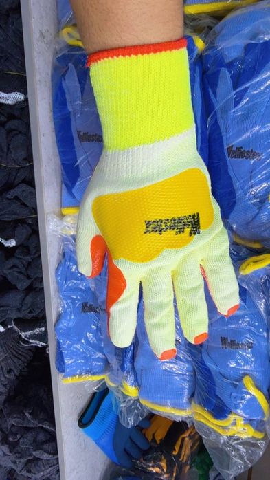 Перчатки строительные оптом.