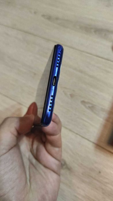 Xiaomi redmi note 7 4\128  В синем